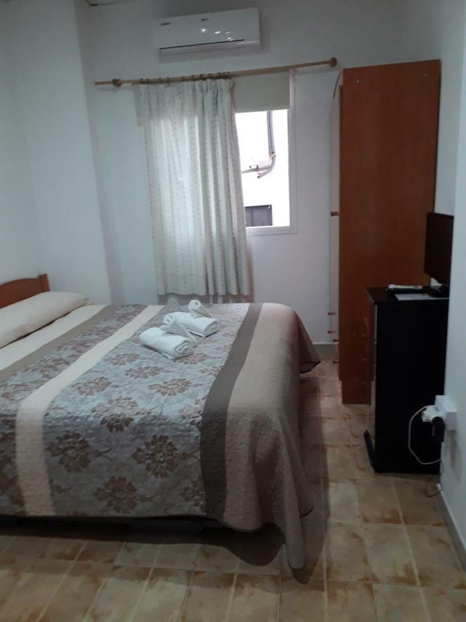 Hostal Virgen Del Pilar バサ エクステリア 写真
